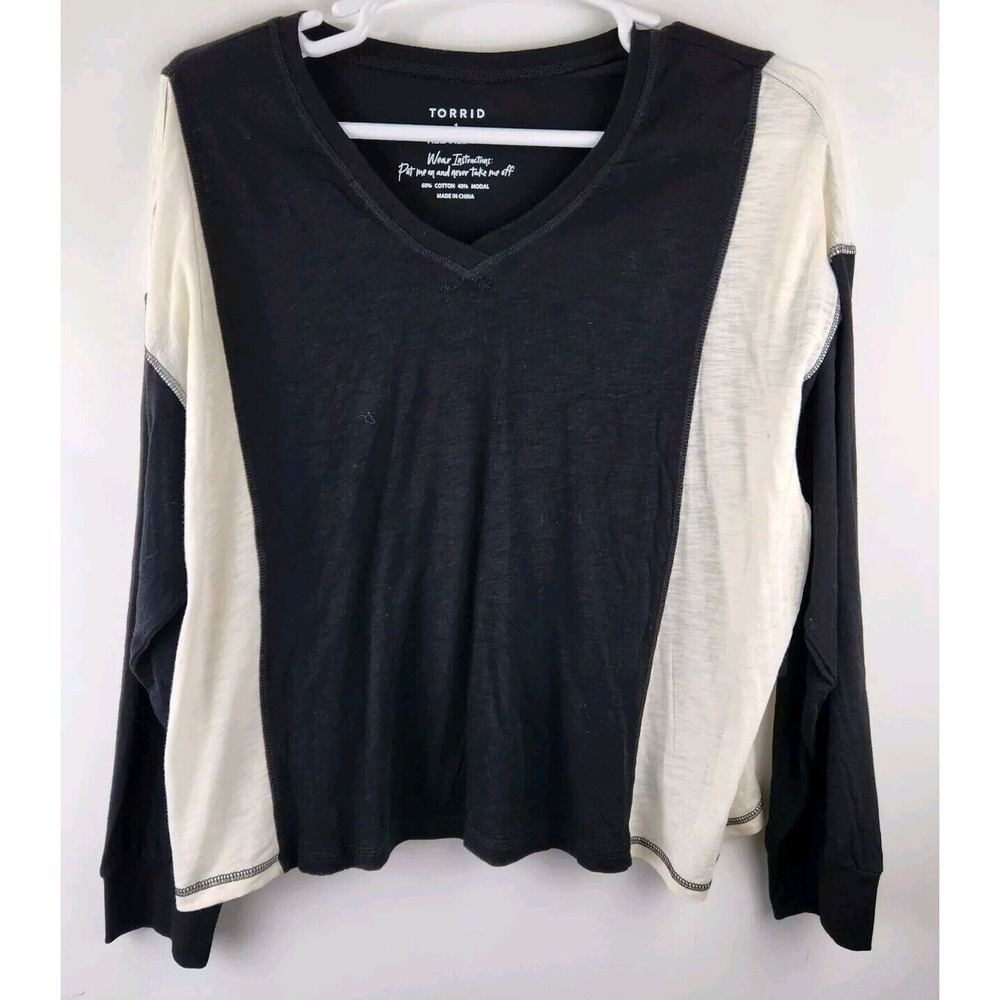 Torrid Dolman Tee Womens 1 1X Black Cream Colorblock Cotton Modal Slub V-Neck